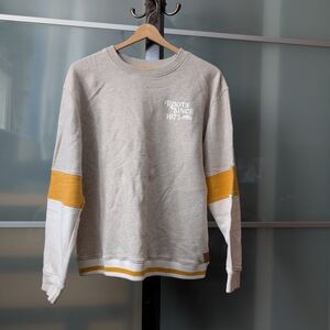 🇨🇦 Genuine ROOTS CABIN Gray and Yellow Crewneck Sweatshirt - Size Medium